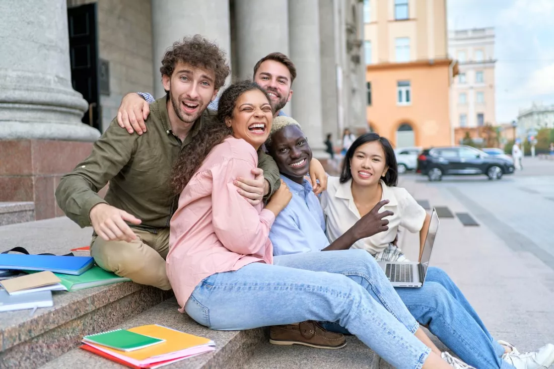 Studium im Ausland: neue Freunde an der Gasthochschule